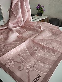 Armine Sura İpek EŞARP